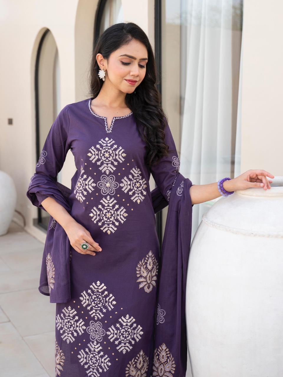 Beautiful cotton suit set in purple