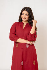 Flex cotton embroidered kurta pant in red