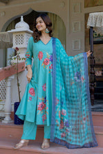 Beautiful beautiful cotton suit set paired with brush painted dupatta