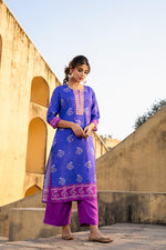 Pure mul silk with beautiful yoke in bandhani