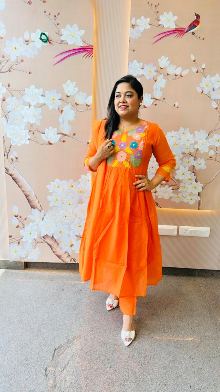 Appliqué work & lining Mul Chanderi suit set in orange