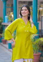 Pretty muslin top n palazzo in green