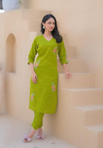 Gorgeous green embroidered kurta pant