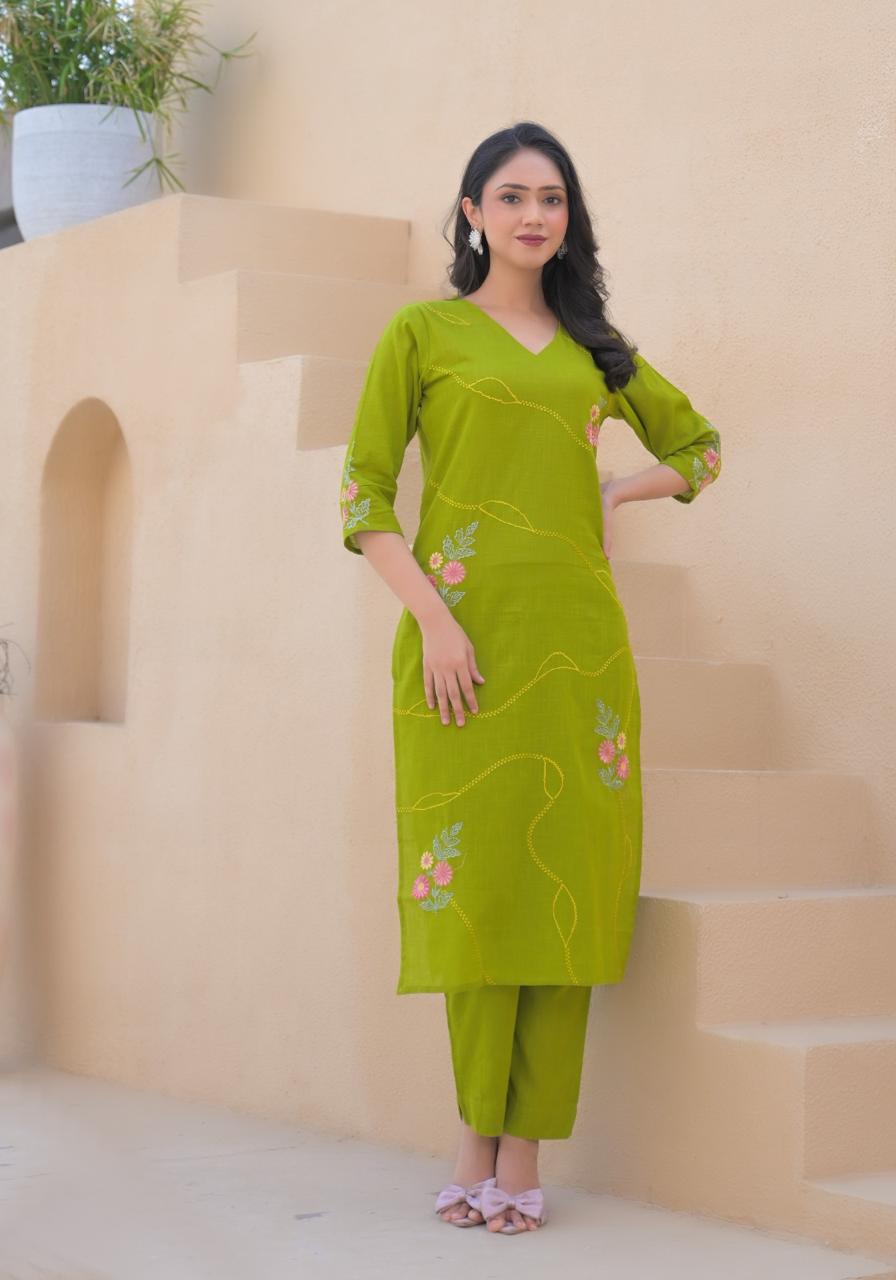 Gorgeous green embroidered kurta pant
