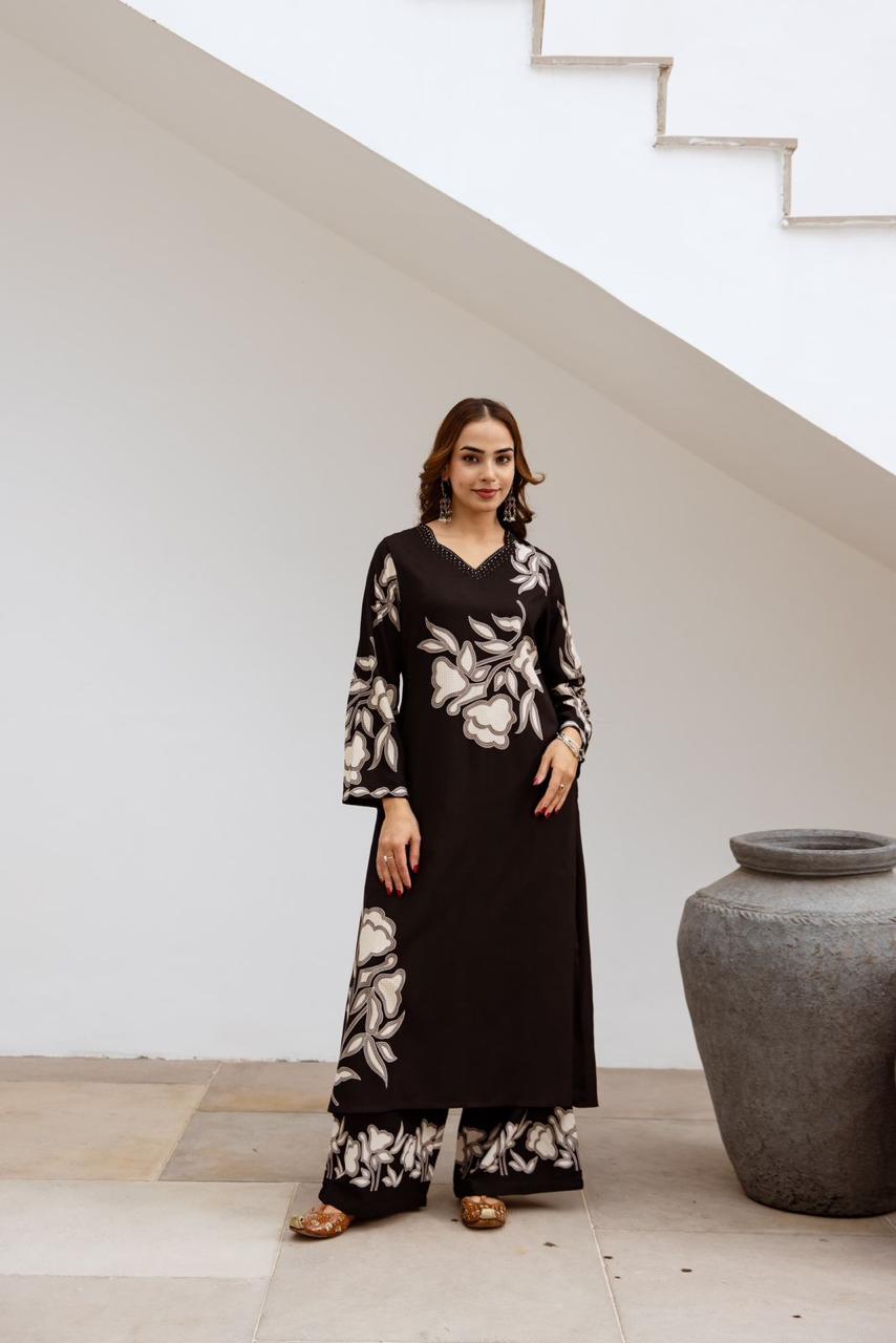 Wow wow black colour stylish heavy rayon kurta pant