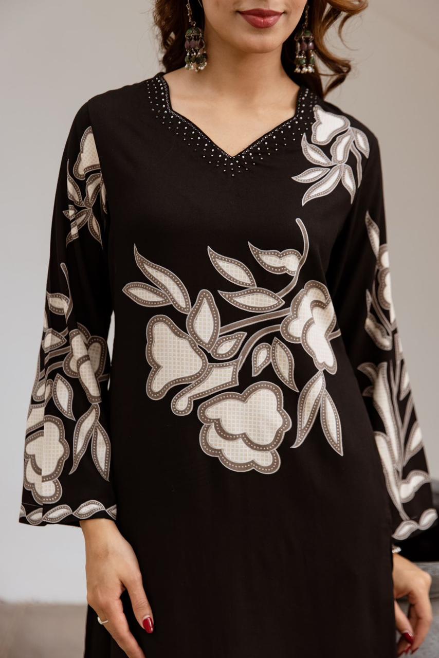 Wow wow black colour stylish heavy rayon kurta pant