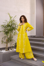 Smart smart heavy rayon kurta pant in yellow