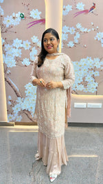 Super gorgeous n pretty pretty handwork suit set in chinon