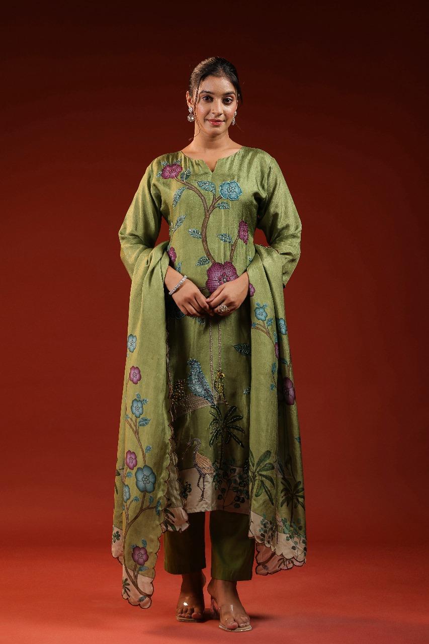 Dola silk with lining full katha stitched suit set