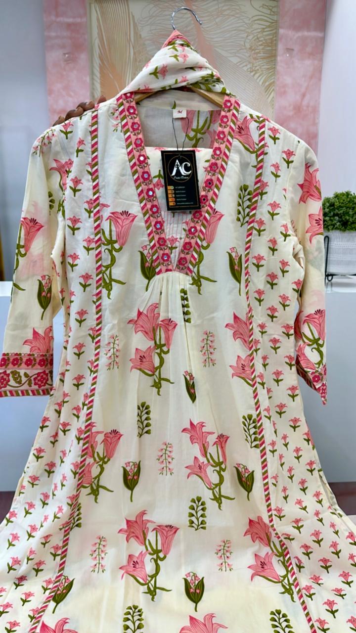 Pretty cotton front lining neck suit set in pink