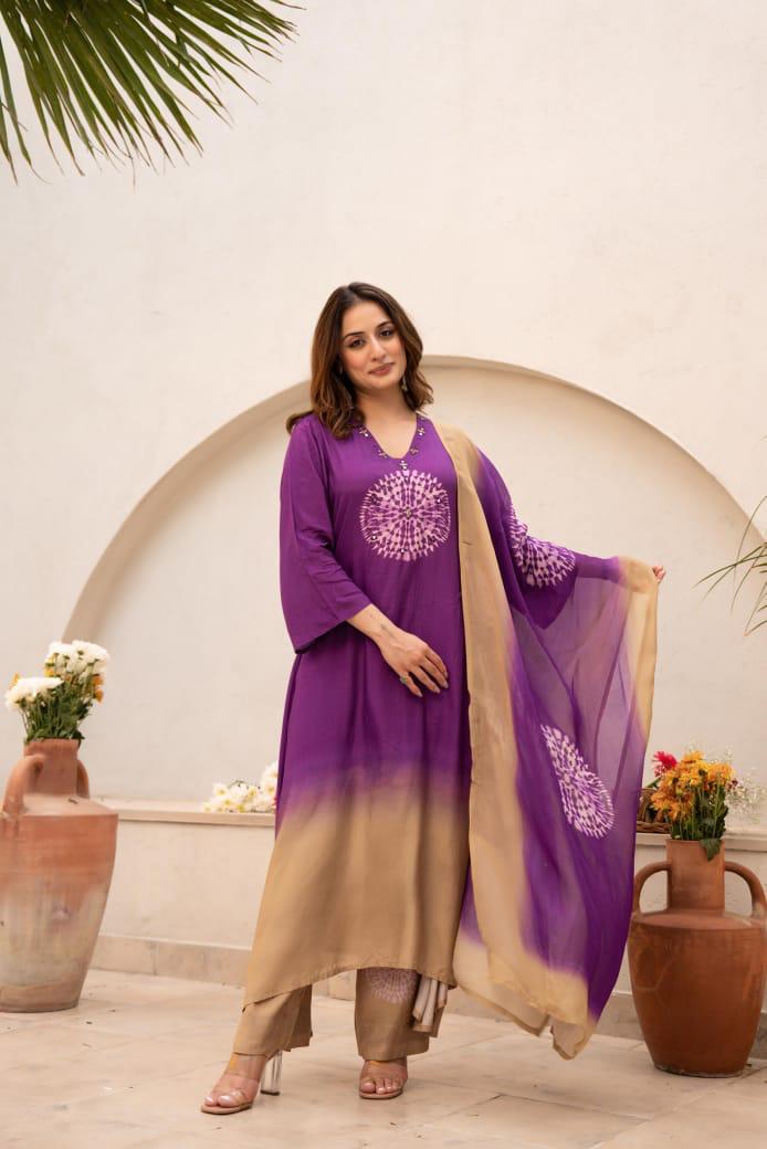 Pretty bandhani ombré effect Mul silk suit set in purple