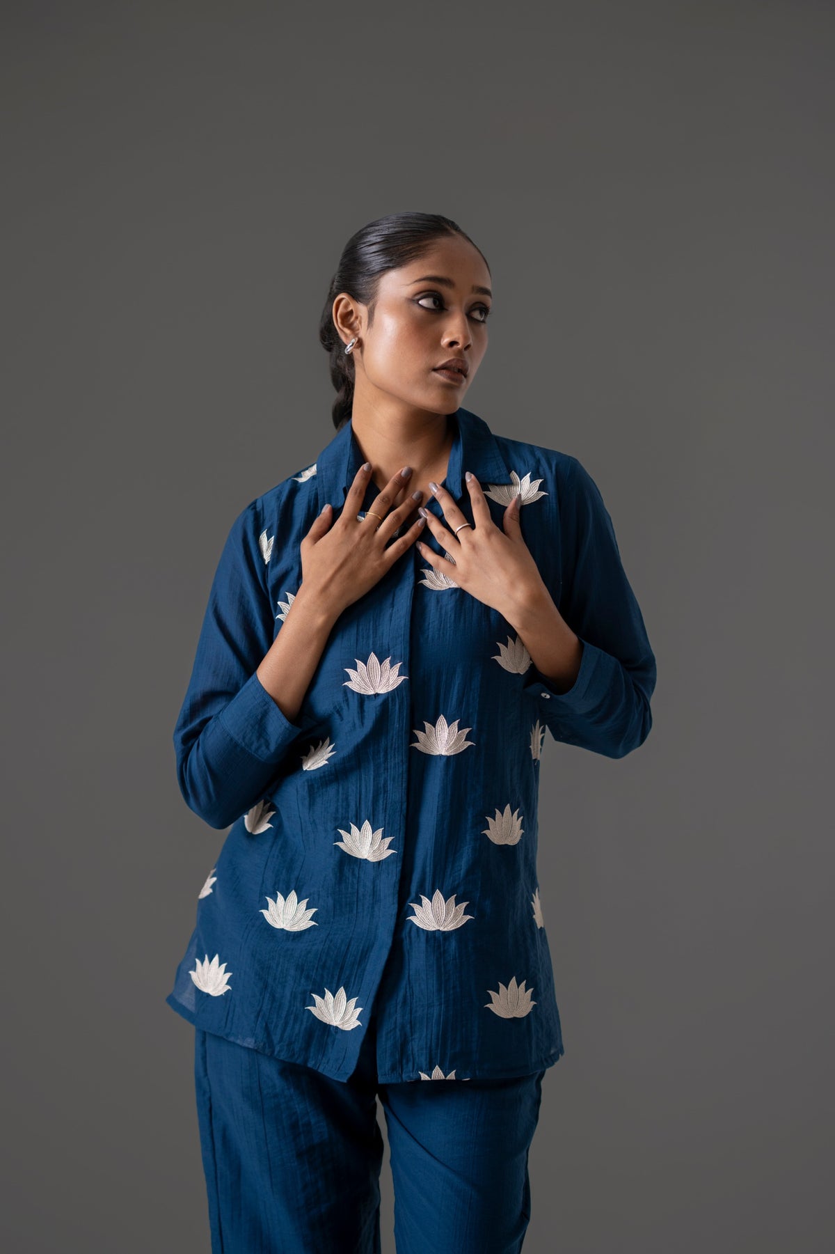 Pretty embroidered Mul Chanderi suit set in blue