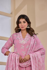 Real mirror stunning pure cotton suit set in pink