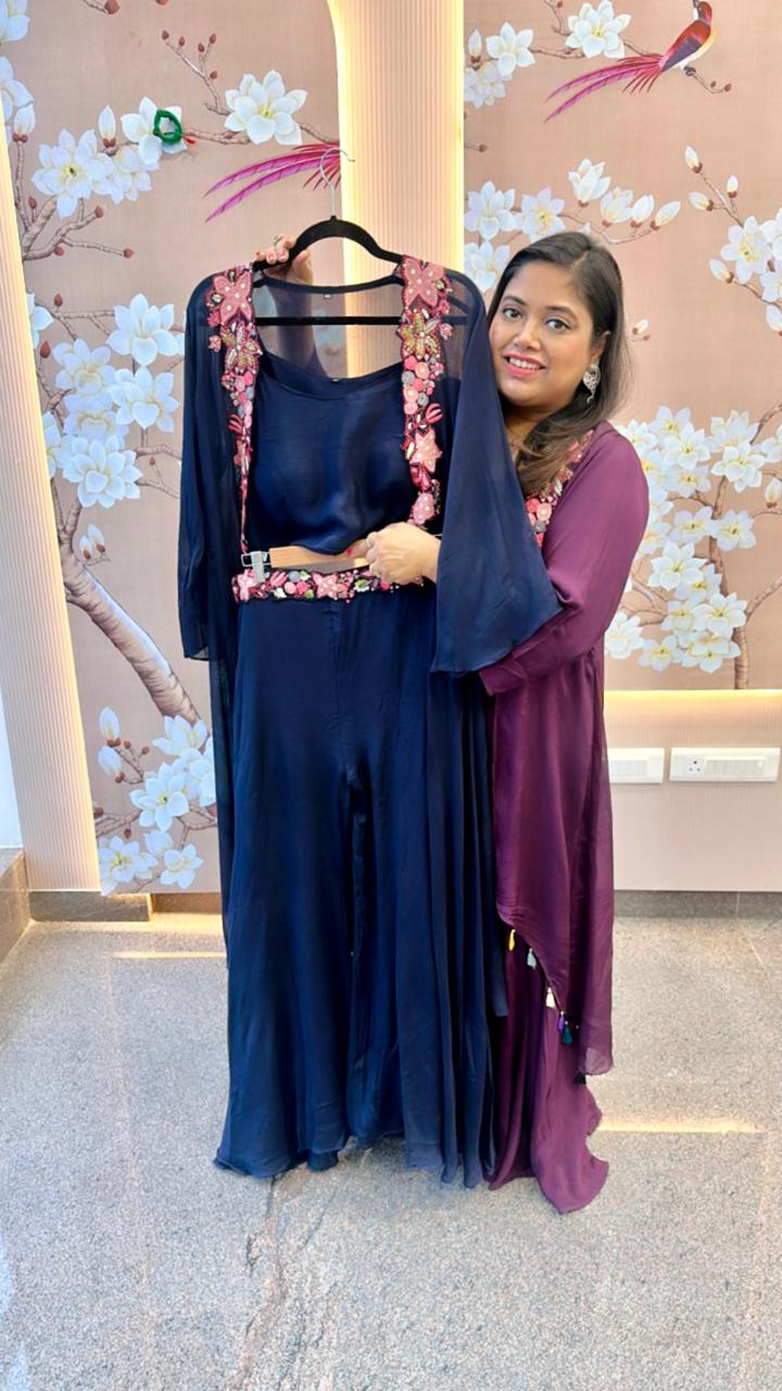 Heavy pure chinon embroidered palazzo, cape and shrug (true to size, extra margin available)