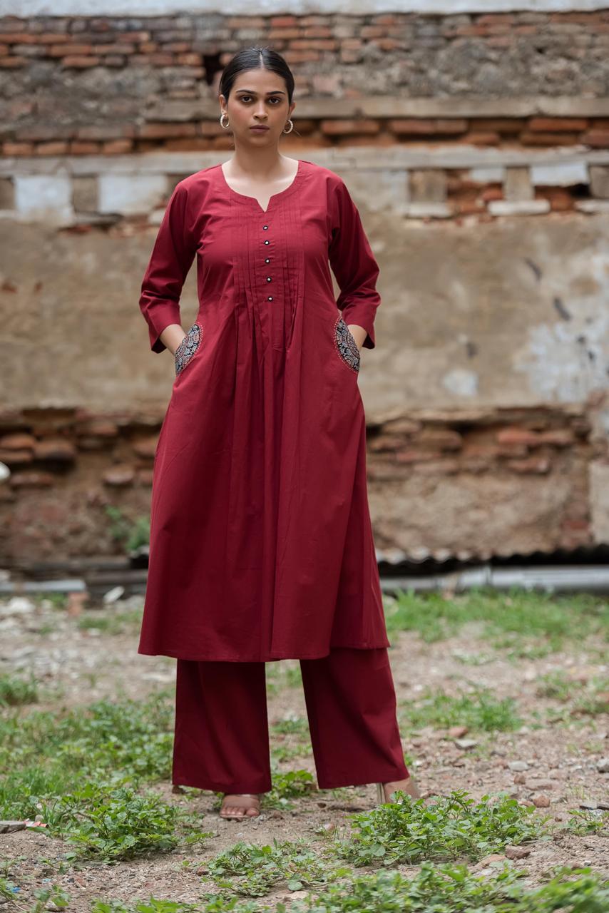 Smart designer pocket and back red co ord set