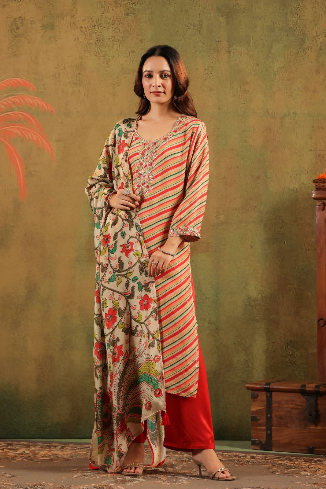 Pure Mul silk Lehariya kurta paired with shantoon bottom and a Kalamkari dupatta