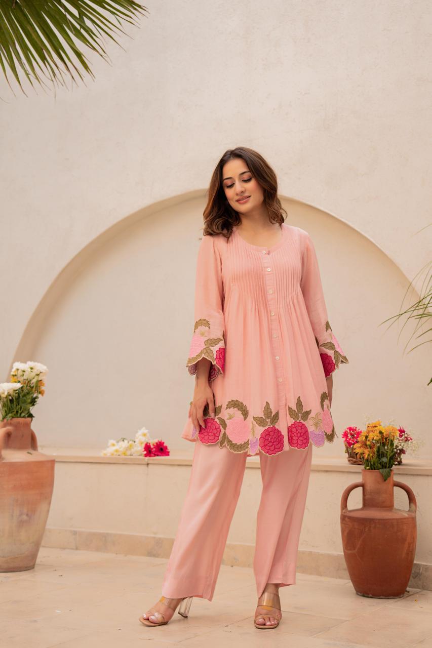 Mul Chanderi appliqué work pink co ord set