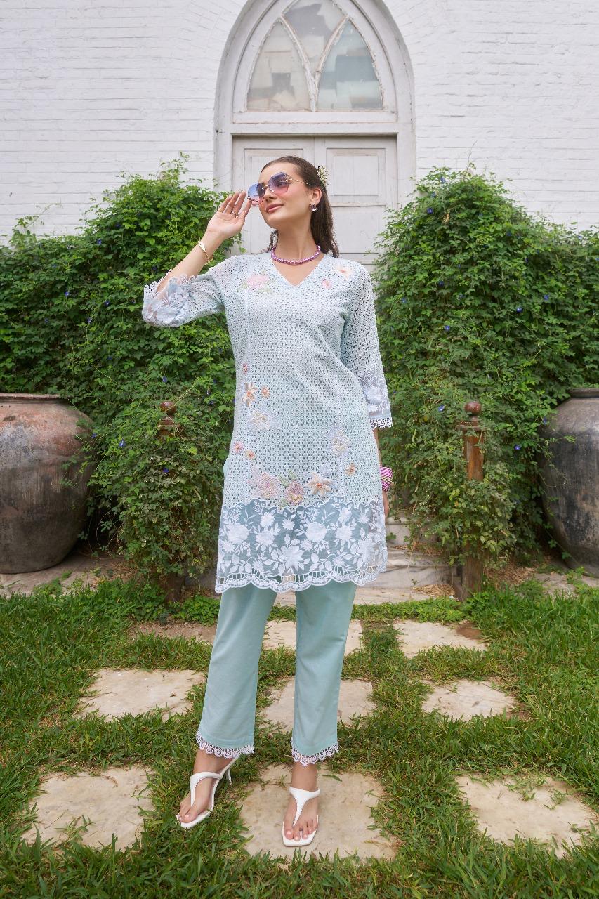 Smart appliqué Shifli co ord set in blue