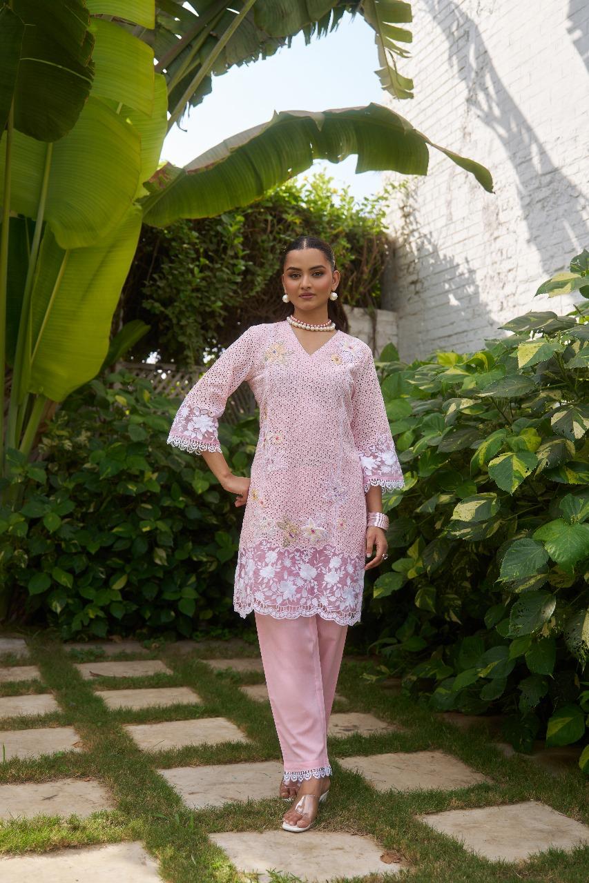 Smart appliqué Shifli co ord set in pink