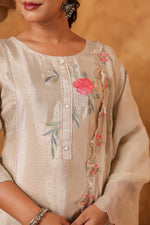 Pretty shimmer tissue appliqué suit set