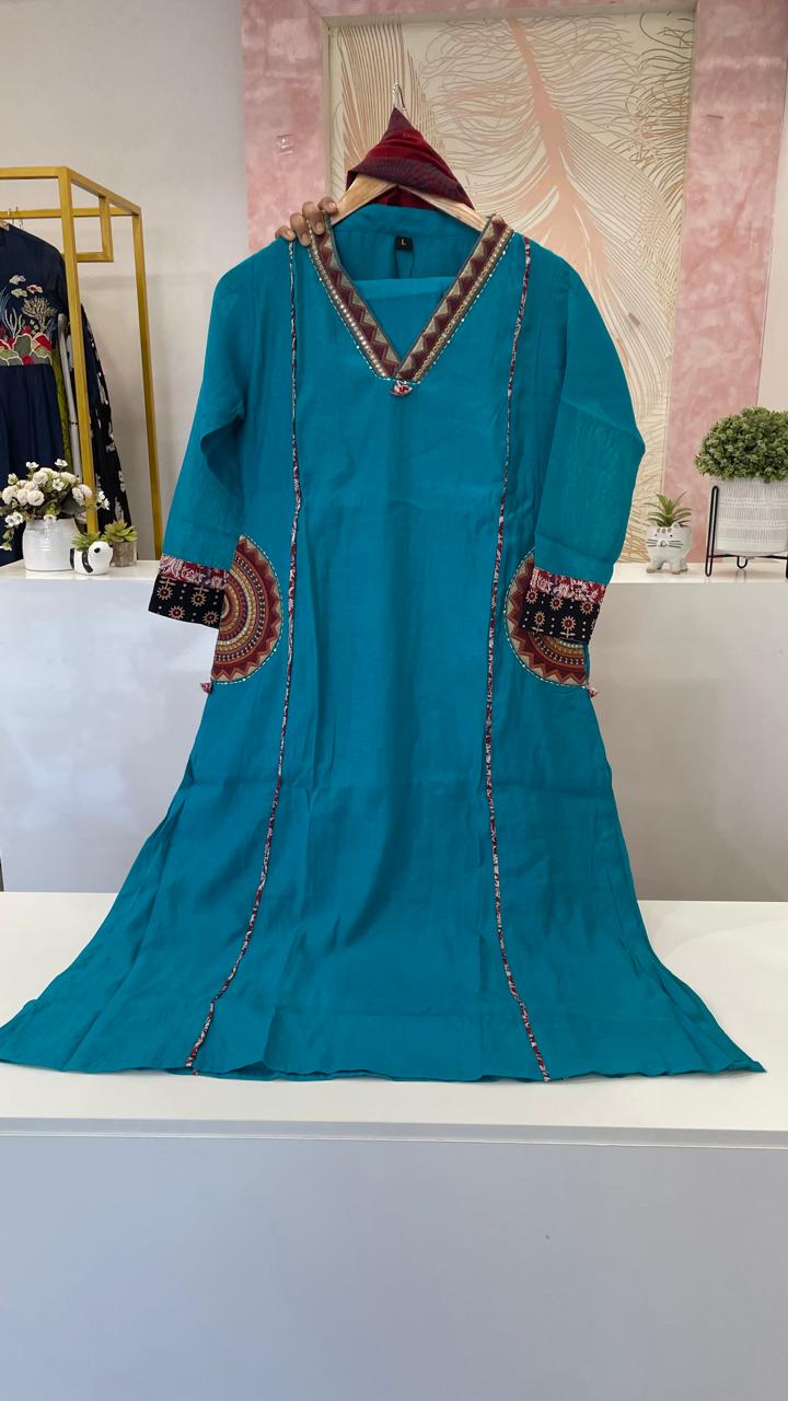 Designer pocket Mul Chanderi suit set in blue