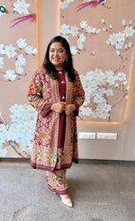 Super smart sleeveless cotton kurta paired with palazzo and a jacket ! Premium article