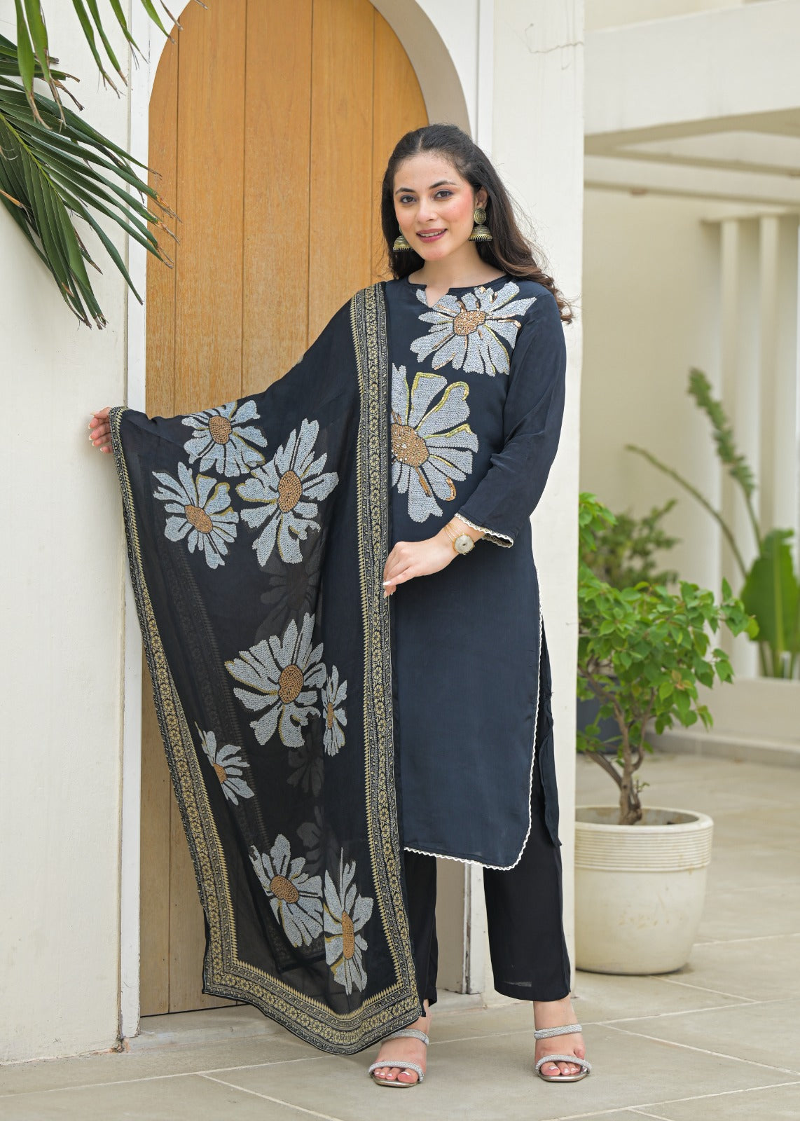 Pure crepe full suit set highlighted with sequence