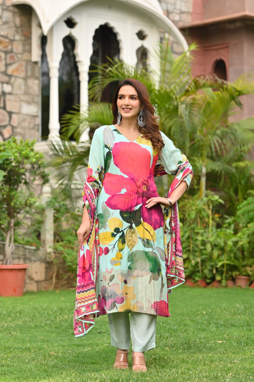 Gaji silk lakri patta floral suit set