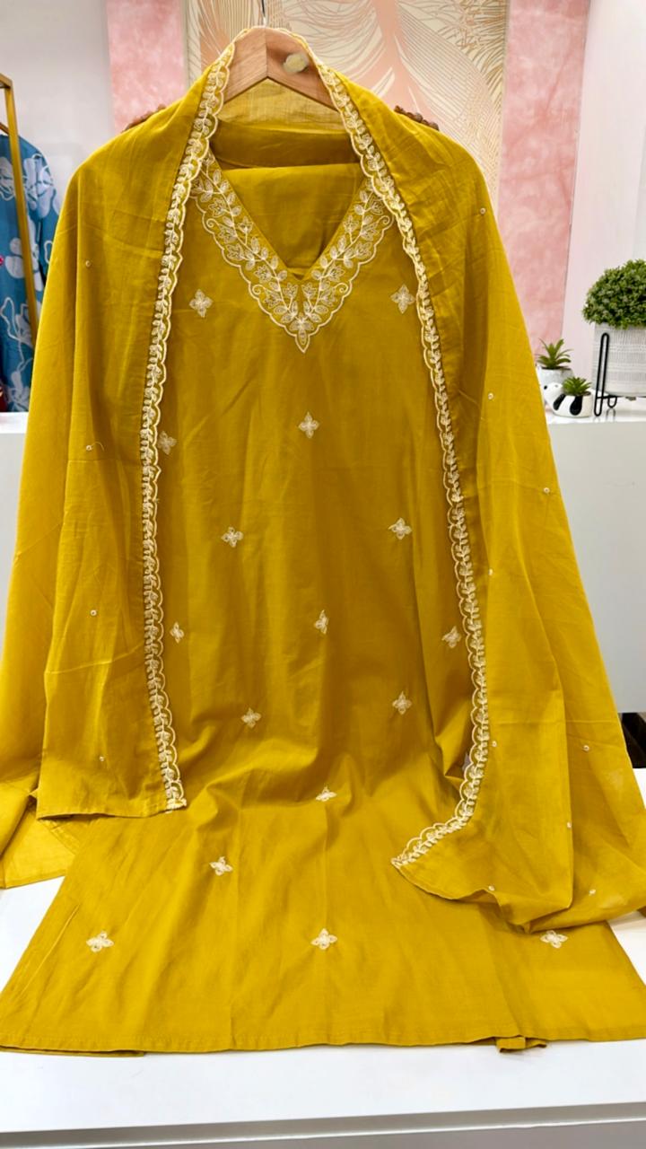 Pure cotton embroidered lace detailing suit set in yellow