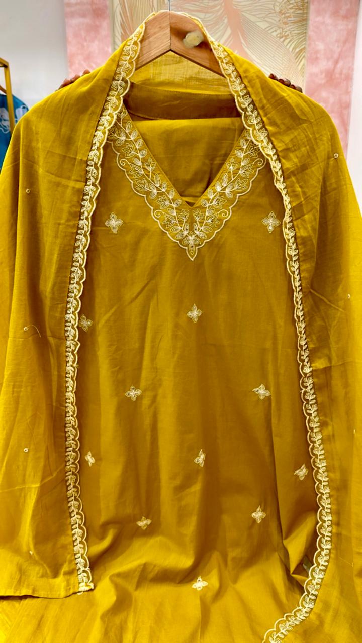Pure cotton embroidered lace detailing suit set in yellow