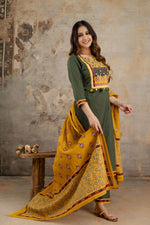 Pure cotton smart suit set in green