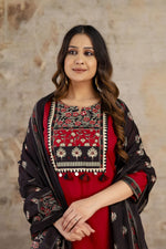 Pure cotton smart suit set in red