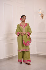 Restocked !! Royal look! Premium tissue hand Zari detailing suit set comes with lining !! Dispatch Next Week