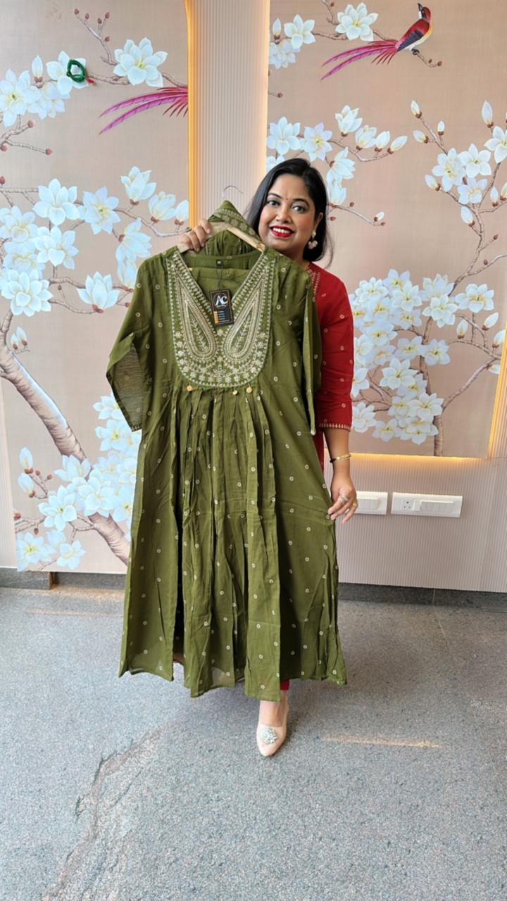 Wow Mul cotton Zari embroidery cotton suit set in green