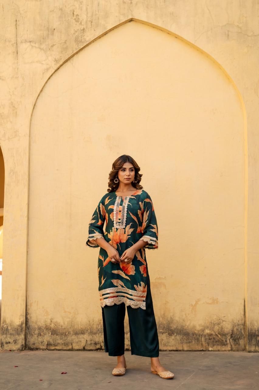 Pure pure Mul silk with lace detailing kurta pant