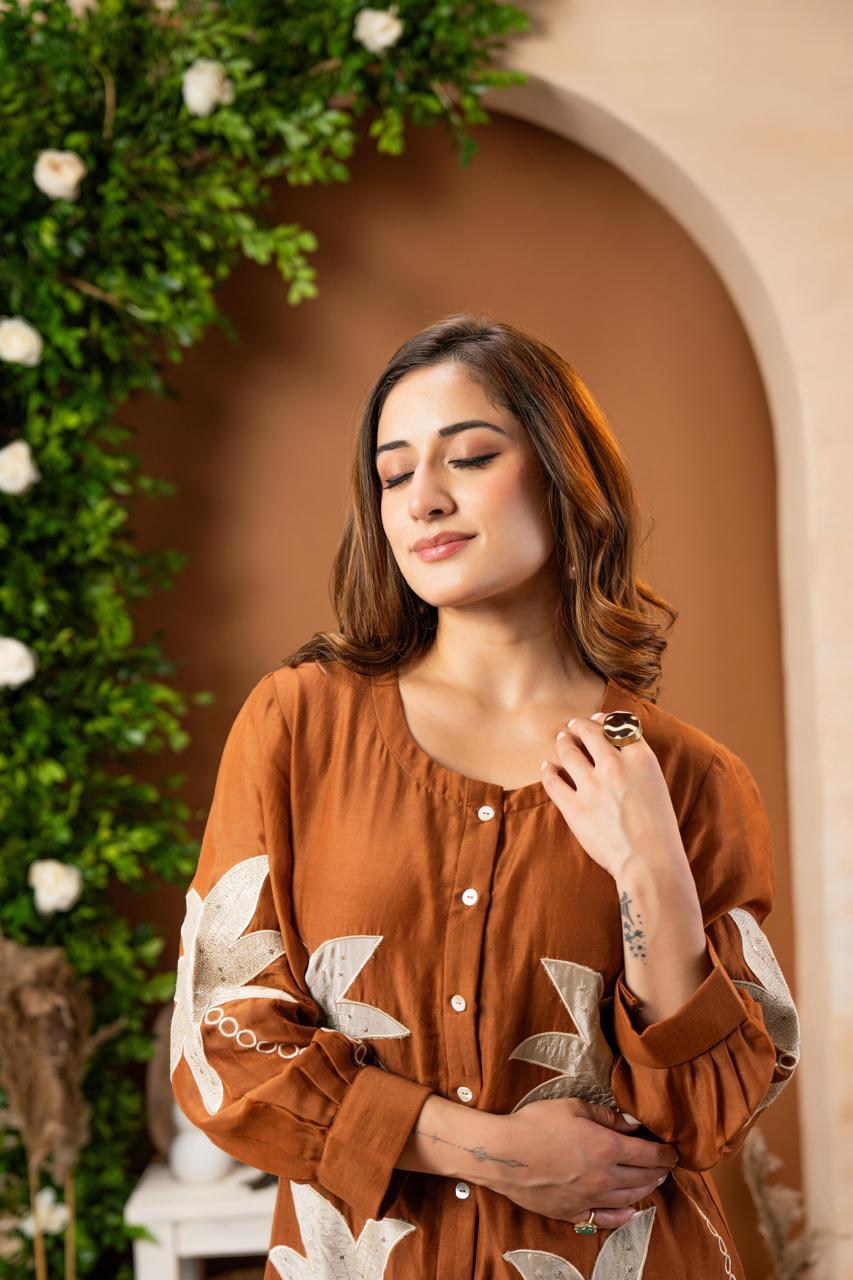Mul Chanderi appliqué work co ord set brown