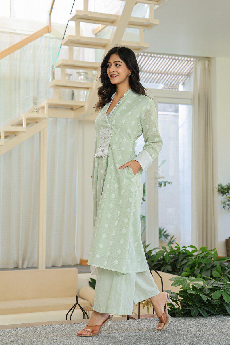 Smart premium cotton stylish co ord set in green