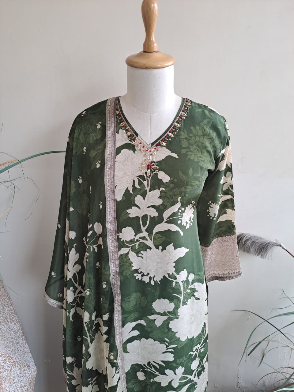 Butter crepe full suit set