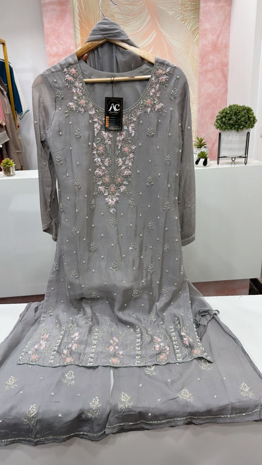 Pure chinon complete hand work suit set