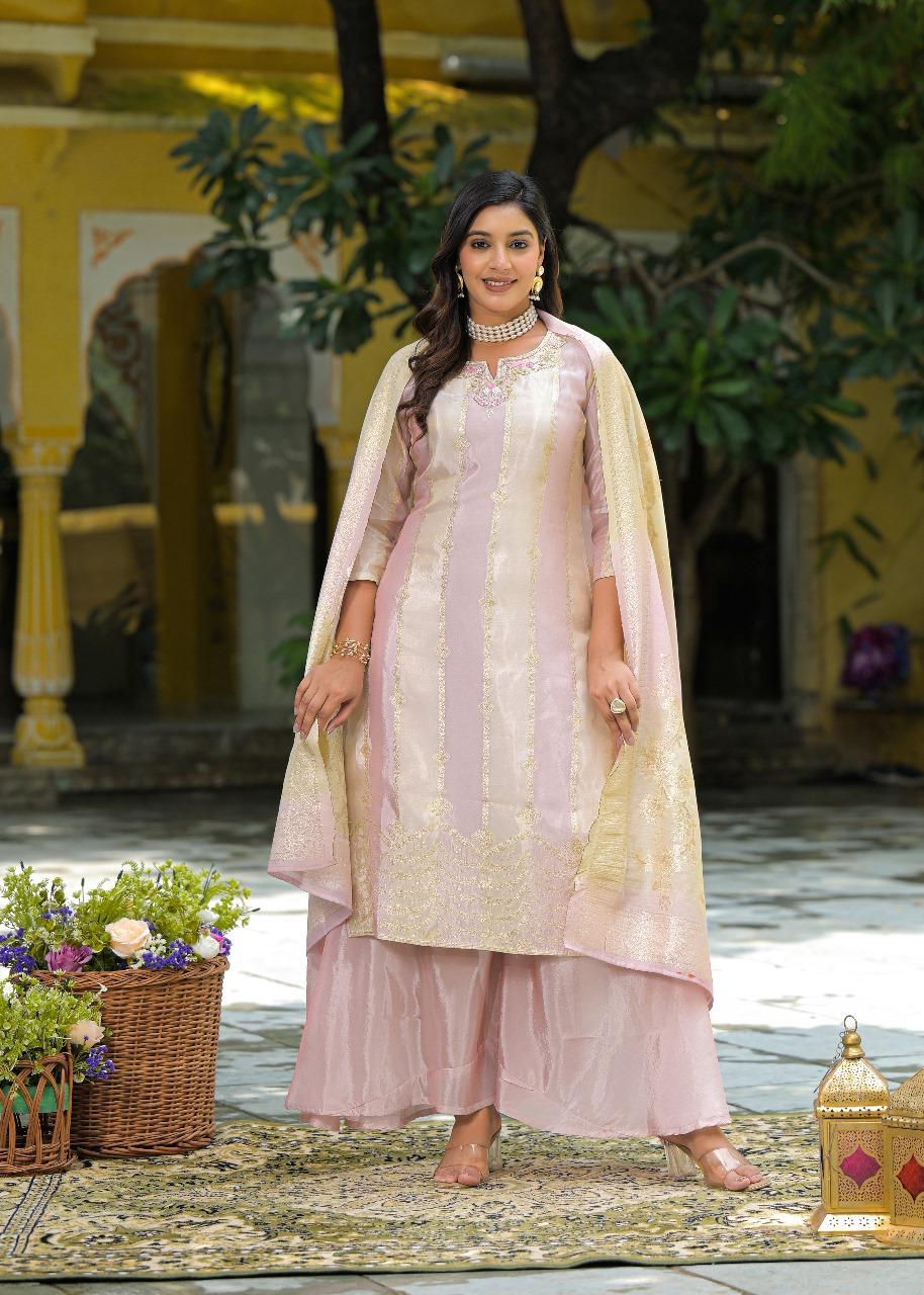 Restocked !! Pretty pretty Shimmer tissue jacquard suit set !!