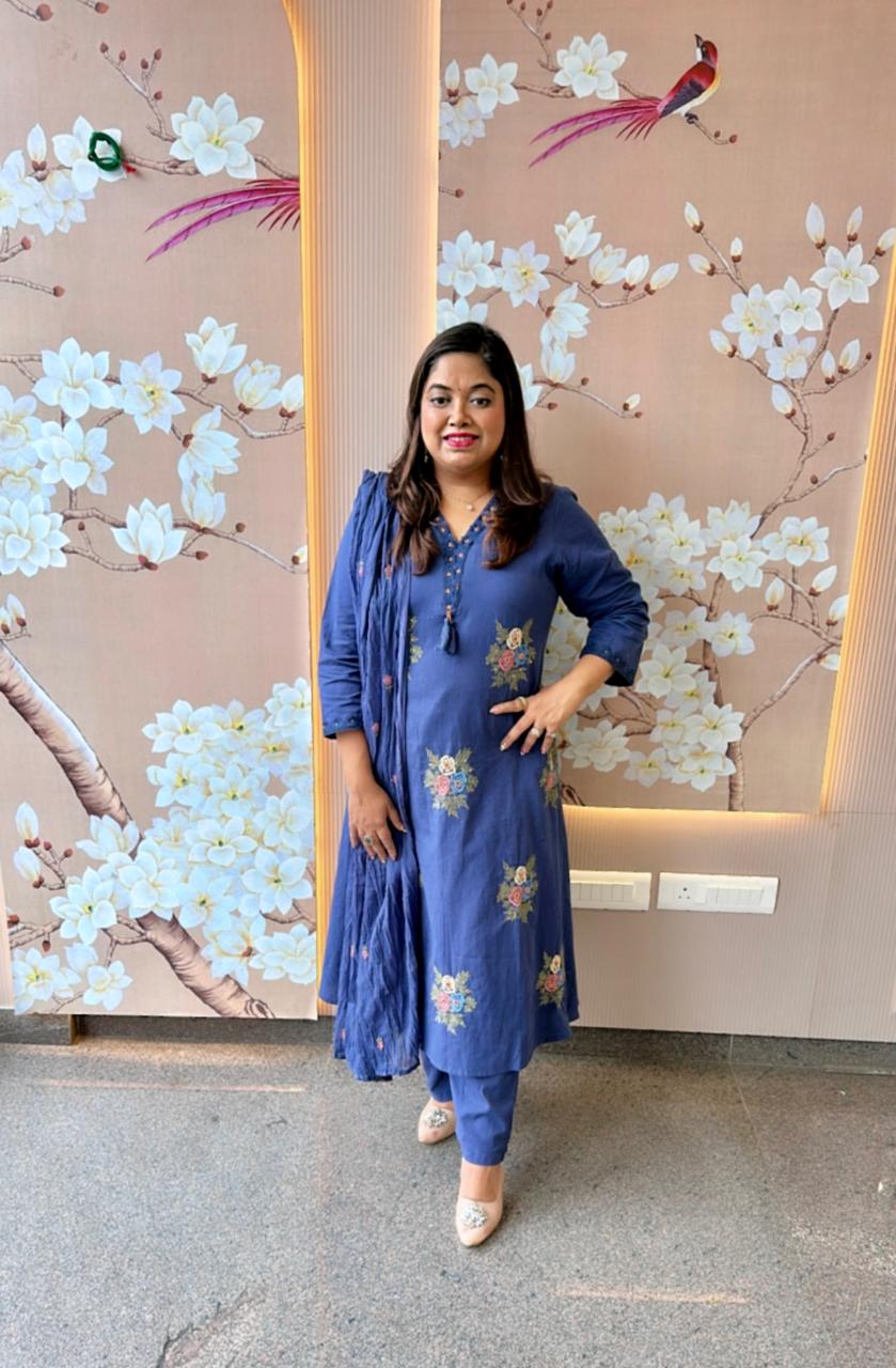 Restocked !! Gorgeous pure cotton suit embroidered in blue !! Dispatch Next Week