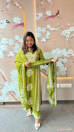 Heavy rayon green full suit