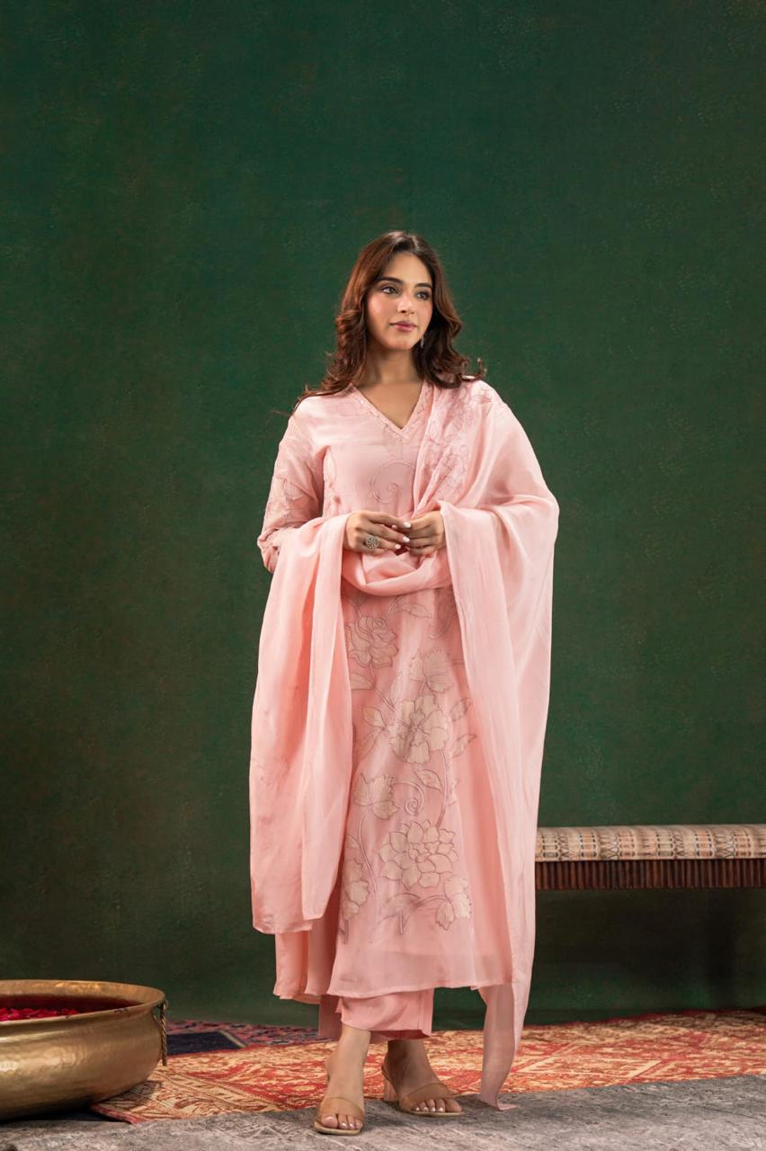 Pure organza appliqué work suit set in pink