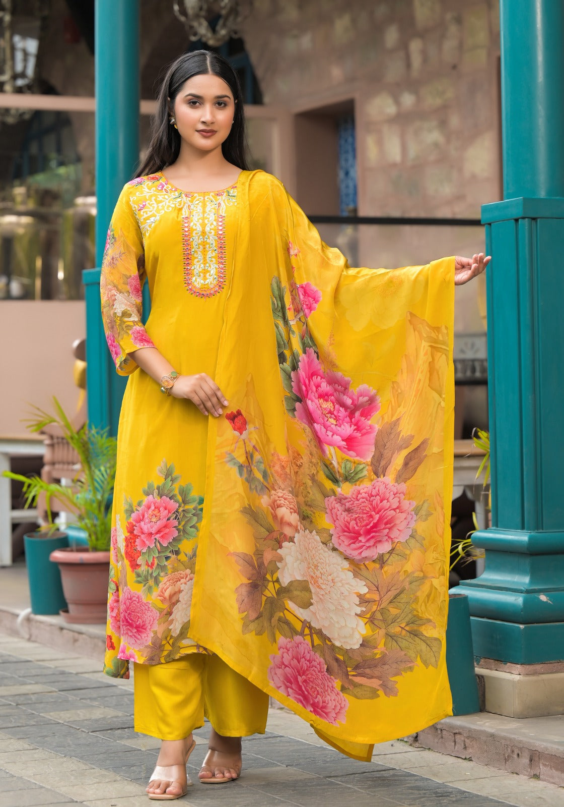 Pure crepe embroidered A lime suit set