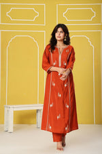Beautiful Zari detailing bemberg muslin suit set