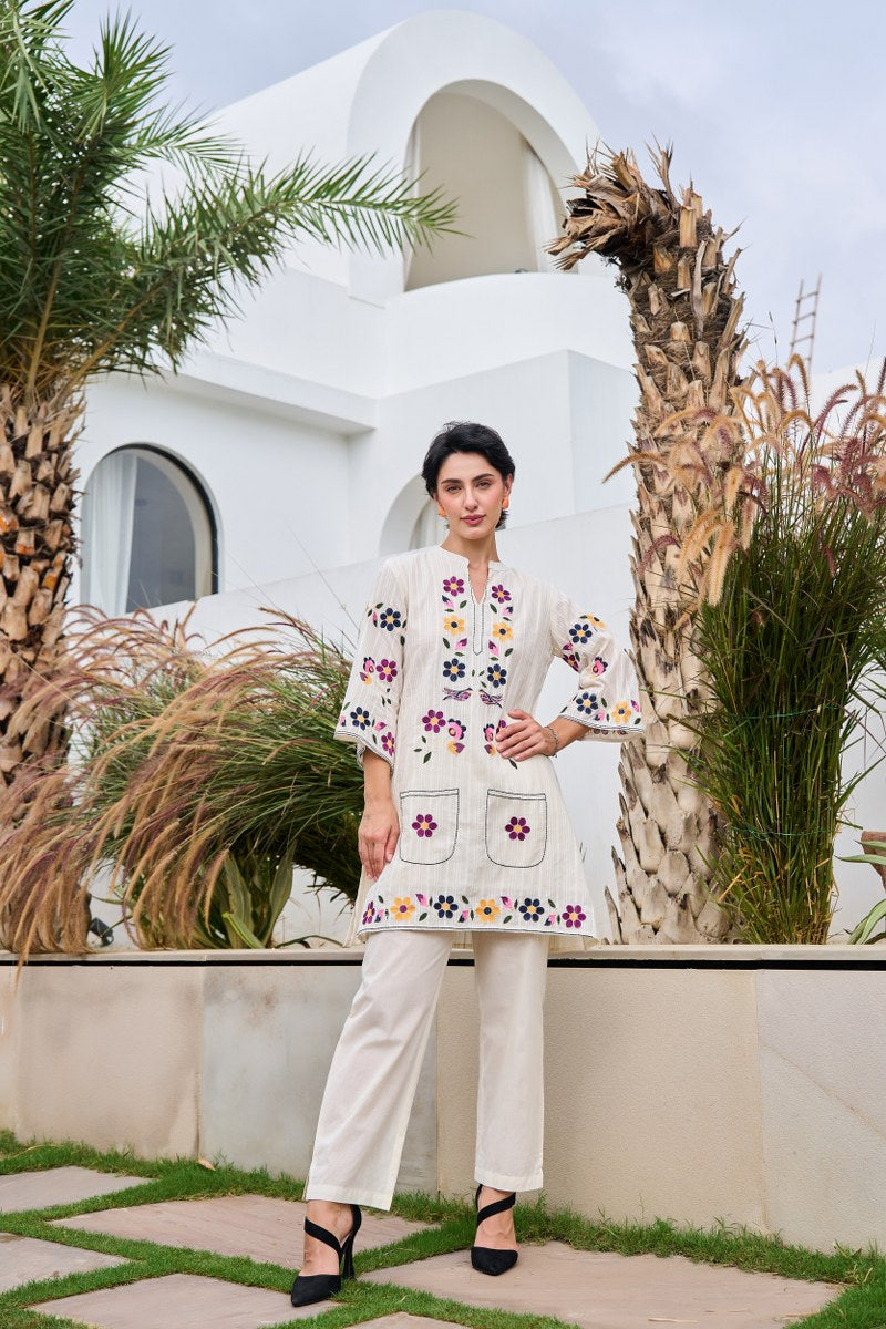 Appliqué work kurta pant