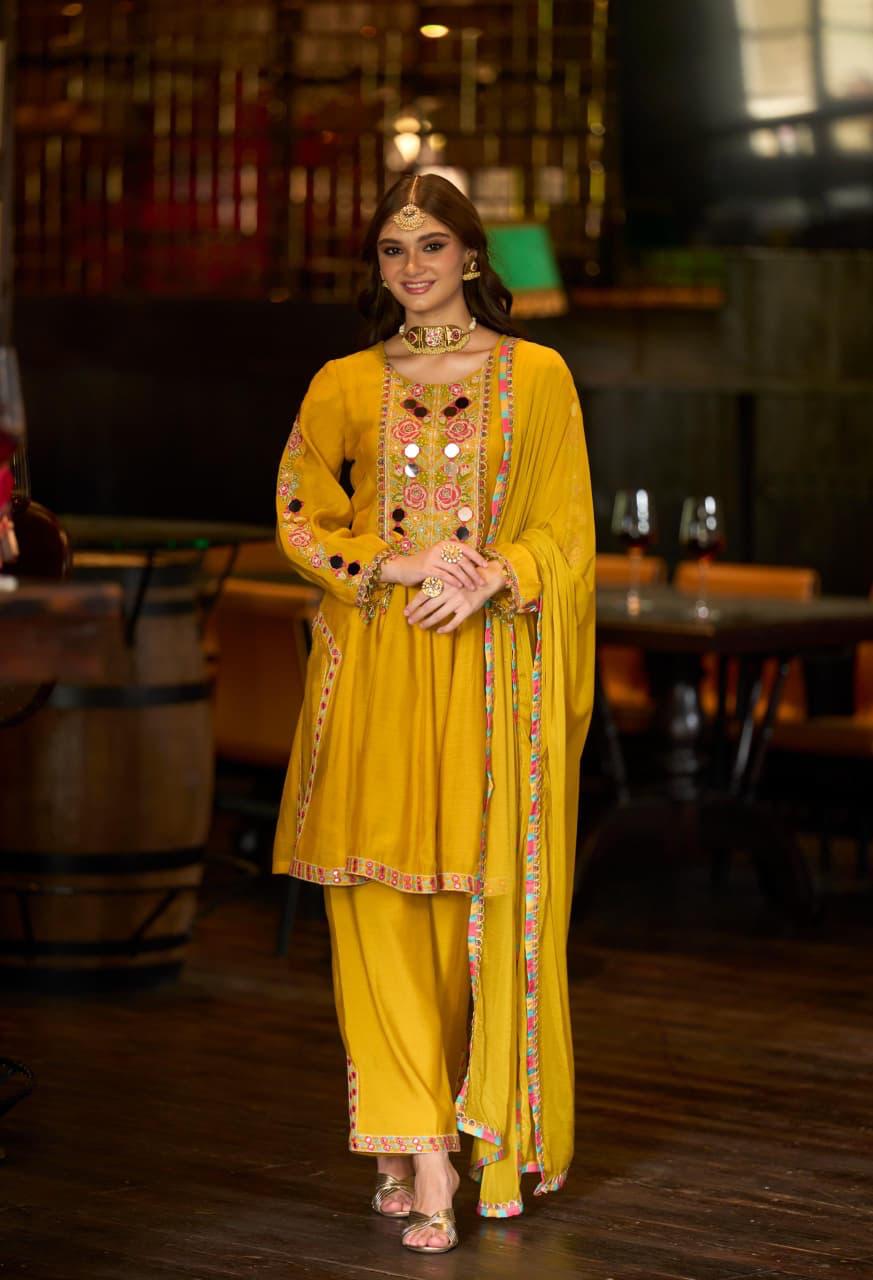 Thread and embroidery work Roman silk suit set