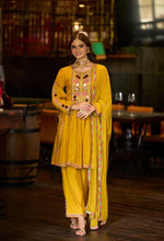 Thread and embroidery work Roman silk suit set