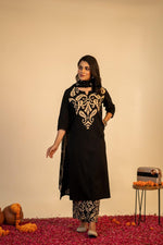 Pure cotton designer back printed pocket suit set in black