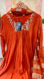 Pure chinon heavy hand work tissue suit set